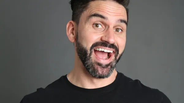 Darryl Rees performing as a COMEDIAN in Dubai Darryl Rees performing as a COMEDIAN in Dubai
